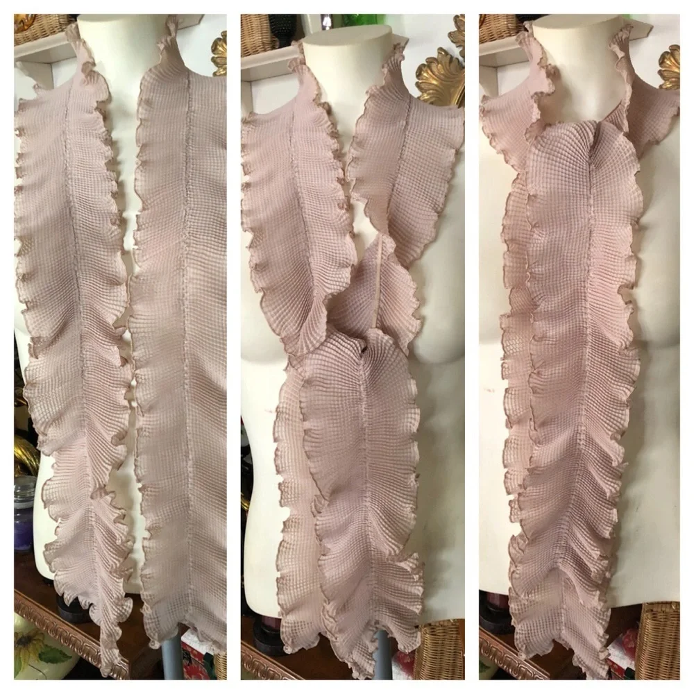 Vintage Beige Ruffle Scarf